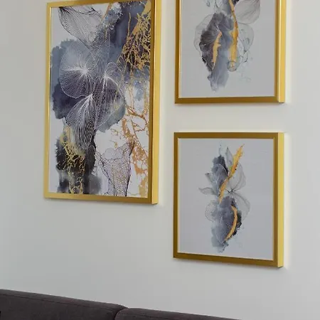 公寓 Praga Kokoryczki With Parking By Renters *