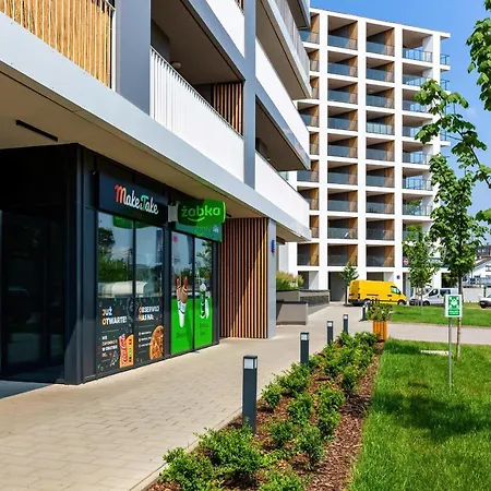 Praga Kokoryczki With Parking By Renters * Warsaw