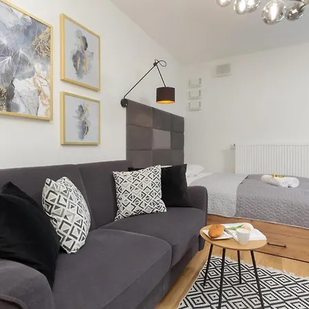 Praga Kokoryczki With Parking By Renters Apartmán *